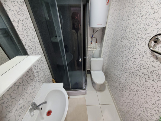 Продам трехкомнатную (3-комн.) квартиру, Гагарина ул, 165, Ханты-Мансийск г