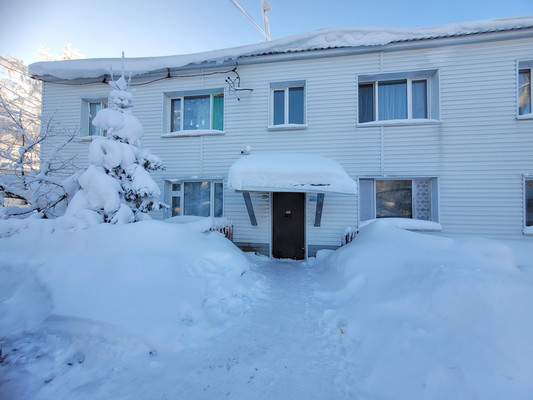 Продам трехкомнатную (3-комн.) квартиру, Гагарина ул, 165, Ханты-Мансийск г