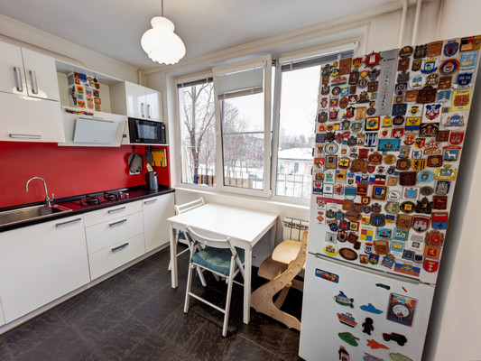 Продам трехкомнатную (3-комн.) квартиру, Альпийский пер, 20А, Санкт-Петербург г