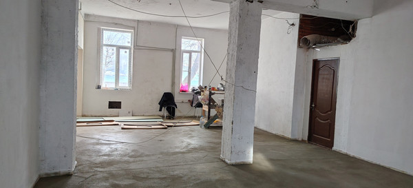 Продам коммерческое помещение 113 м2, Имени Адмирала Серебрякова наб, 61, Новороссийск г