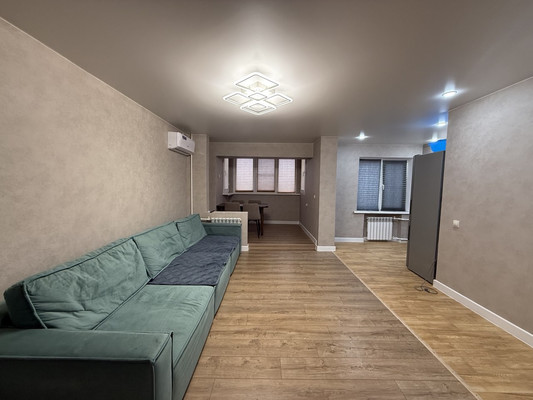 Продам двухкомнатную (2-комн.) квартиру, Б. Хмельницкого ул, 4, Туапсе г