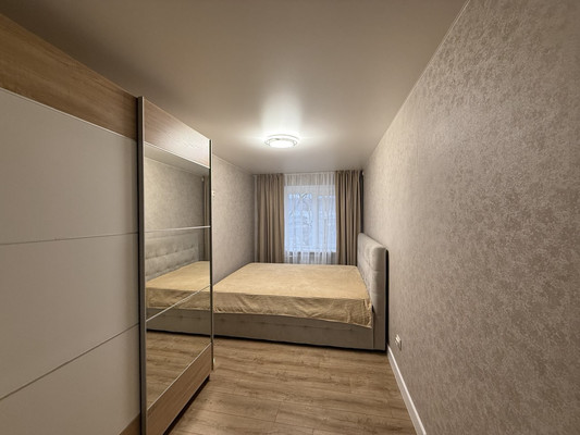 Продам двухкомнатную (2-комн.) квартиру, Б. Хмельницкого ул, 4, Туапсе г