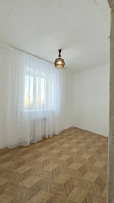 Продам двухкомнатную (2-комн.) квартиру, Школьная ул, 7, Николаевка с