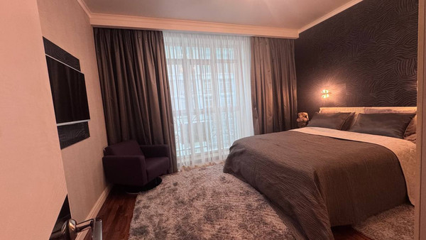 Продам двухкомнатную (2-комн.) квартиру, Ибрагимова б-р, 32, Уфа г