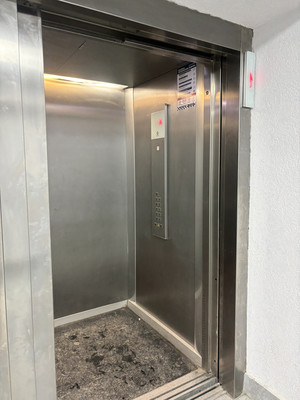 Продам двухкомнатную (2-комн.) квартиру, Ибрагимова б-р, 32, Уфа г