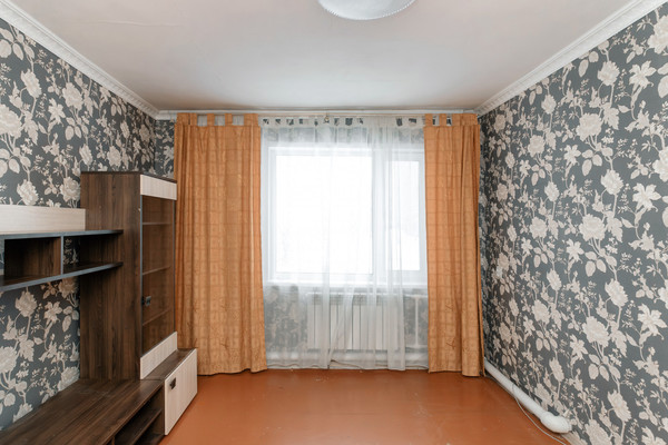 Продам двухкомнатную (2-комн.) квартиру, Мира ул, 127кА, Ханты-Мансийск г