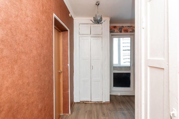 Продам двухкомнатную (2-комн.) квартиру, Мира ул, 127кА, Ханты-Мансийск г