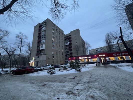 Продам комнату в 3-комн. квартире, Днепровский пер, 108, Ростов-на-Дону г