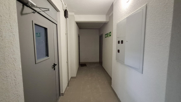 Продам трехкомнатную (3-комн.) квартиру, Горького ул, 10, Малино рп