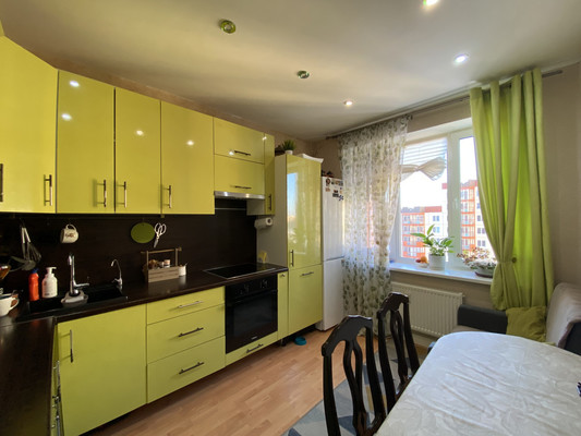 Продам двухкомнатную (2-комн.) квартиру, Шоссе в Лаврики ул, 76, Мурино п