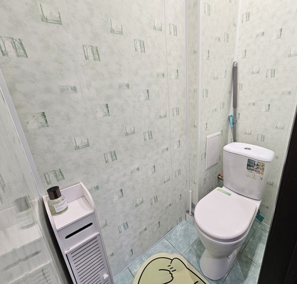 Продам двухкомнатную (2-комн.) квартиру, Строителей ул, 100, Ханты-Мансийск г