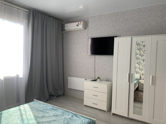 Продам двухкомнатную (2-комн.) квартиру, Амбровая (Хостинский р-н) ул, 35, Сочи г