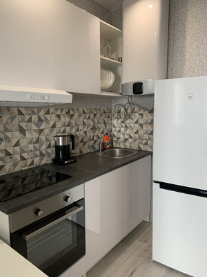 Продам двухкомнатную (2-комн.) квартиру, Амбровая (Хостинский р-н) ул, 35, Сочи г