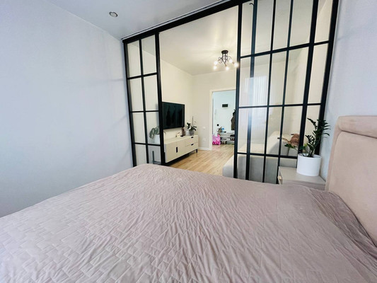 Продам однокомнатную (1-комн.) квартиру, Гаражная ул, 107, Краснодар г