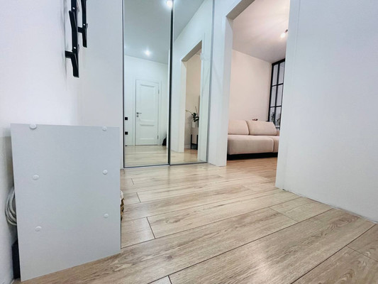 Продам однокомнатную (1-комн.) квартиру, Гаражная ул, 107, Краснодар г