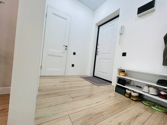 Продам однокомнатную (1-комн.) квартиру, Гаражная ул, 107, Краснодар г