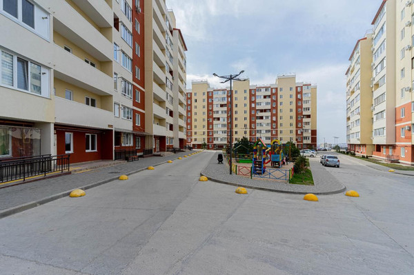 Продам двухкомнатную (2-комн.) квартиру, Балаклавская ул, 73, Симферополь г