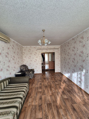 Продам двухкомнатную (2-комн.) квартиру, Куникова ул, 36, Новороссийск г