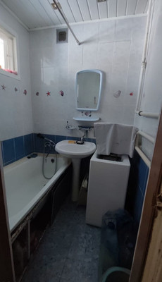 Продам трехкомнатную (3-комн.) квартиру, Полетаева ул, 10, Заречный мкр