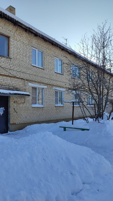 Продам трехкомнатную (3-комн.) квартиру, Полетаева ул, 10, Заречный мкр