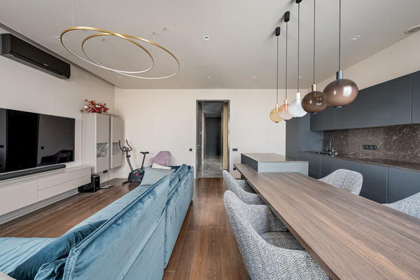 Продам трехкомнатную (3-комн.) квартиру, Ленинградский пр-кт, 29, Москва г