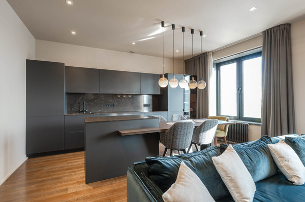 Продам трехкомнатную (3-комн.) квартиру, Ленинградский пр-кт, 29, Москва г