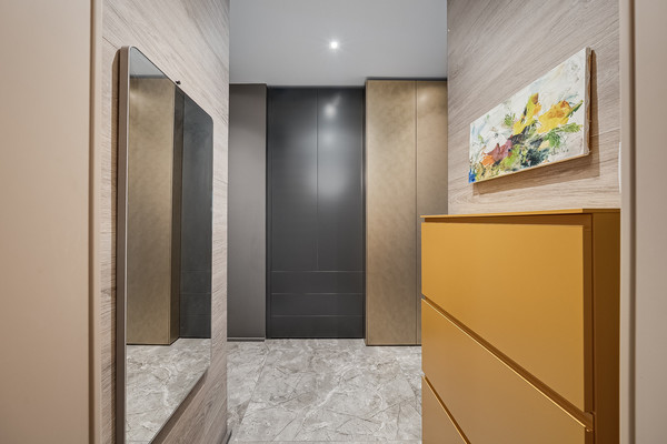 Продам трехкомнатную (3-комн.) квартиру, Ленинградский пр-кт, 29, Москва г