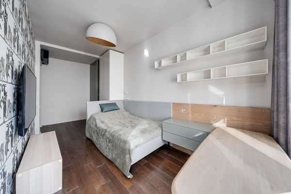 Продам трехкомнатную (3-комн.) квартиру, Ленинградский пр-кт, 29, Москва г