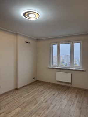 Продам двухкомнатную (2-комн.) квартиру, Студенческий проезд, 35, Ивантеевка г