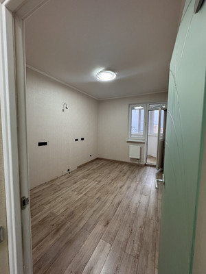 Продам двухкомнатную (2-комн.) квартиру, Студенческий проезд, 35, Ивантеевка г