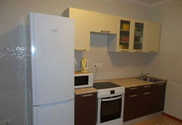 Продам двухкомнатную (2-комн.) квартиру, Ясная ул, 5, Коммунарка п