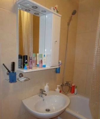 Продам двухкомнатную (2-комн.) квартиру, Ясная ул, 5, Коммунарка п