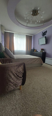 Продам трехкомнатную (3-комн.) квартиру, Коммунистический пр-кт, 42к2, Ростов-на-Дону г