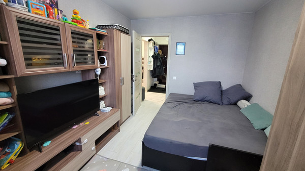 Продам двухкомнатную (2-комн.) квартиру, Парковая ул, 92а, Ханты-Мансийск г