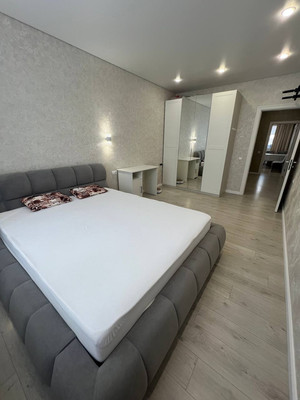 Продам двухкомнатную (2-комн.) квартиру, им. Мурата Ахеджака ул, 12к4, Краснодар г