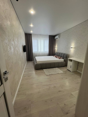 Продам двухкомнатную (2-комн.) квартиру, им. Мурата Ахеджака ул, 12к4, Краснодар г