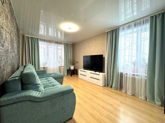 Продам двухкомнатную (2-комн.) квартиру, Воровского ул, 11, Казань г