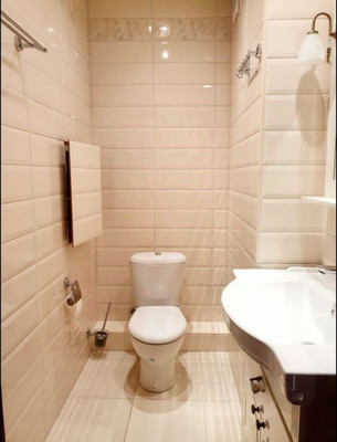 Продам трехкомнатную (3-комн.) квартиру, Калинина ул, 5, Химки г