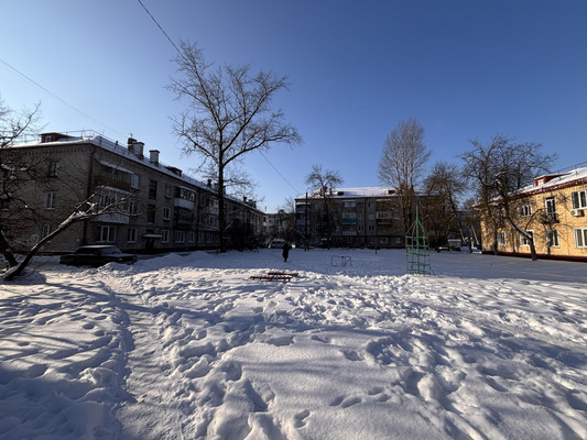 Продам однокомнатную (1-комн.) квартиру, Тельмана ул, 109, Брянск г