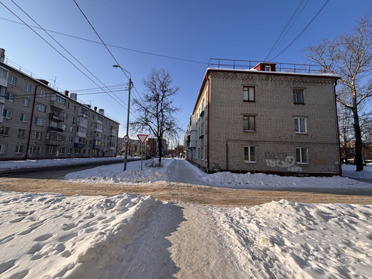 Продам однокомнатную (1-комн.) квартиру, Тельмана ул, 109, Брянск г