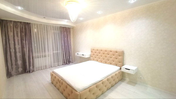 Продам однокомнатную (1-комн.) квартиру, Строителей ул, 104, Ханты-Мансийск г