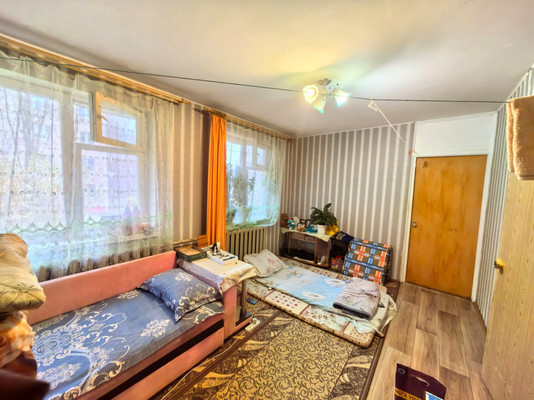 Продам многокомнатную квартиру, Заречная ул, 1, Деденево рп