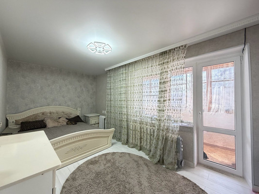 Продам двухкомнатную (2-комн.) квартиру, Ватутина ул, 8, Нальчик г