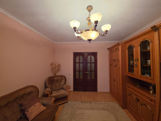 Продам трехкомнатную (3-комн.) квартиру, Еременко ул, 60, Ростов-на-Дону г