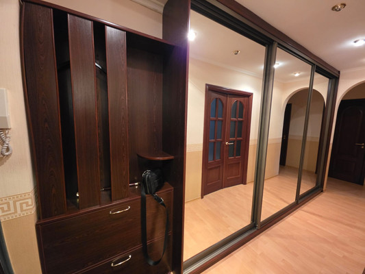 Продам трехкомнатную (3-комн.) квартиру, Еременко ул, 60, Ростов-на-Дону г