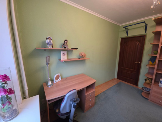 Продам трехкомнатную (3-комн.) квартиру, Еременко ул, 60, Ростов-на-Дону г