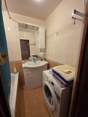 Продам трехкомнатную (3-комн.) квартиру, Еременко ул, 60, Ростов-на-Дону г