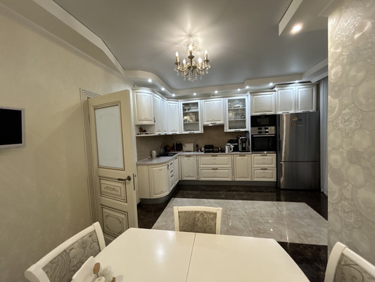 Продам многокомнатную квартиру, Школьная ул, 1к2, Красково п