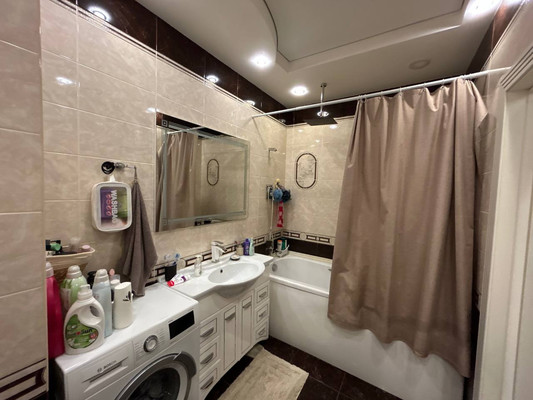 Продам многокомнатную квартиру, Школьная ул, 1к2, Красково п