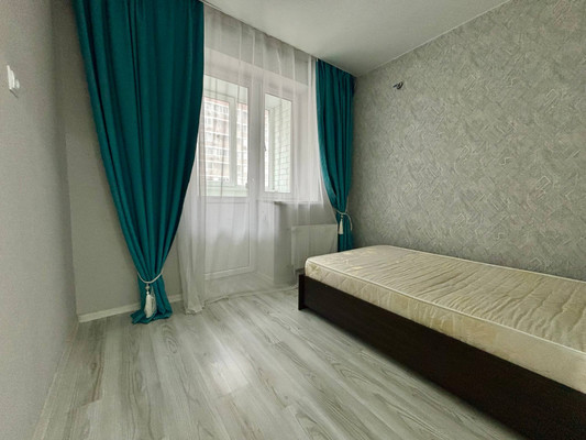 Продам однокомнатную (1-комн.) квартиру, им. Евгении Жигуленко ул, 3к1, Краснодар г